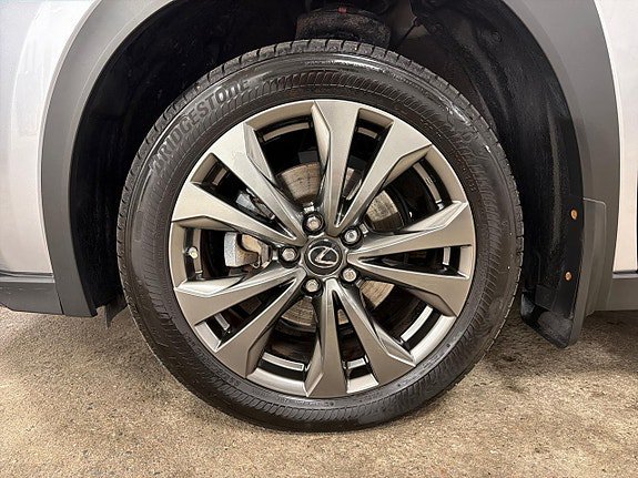 Vehicle Image 31