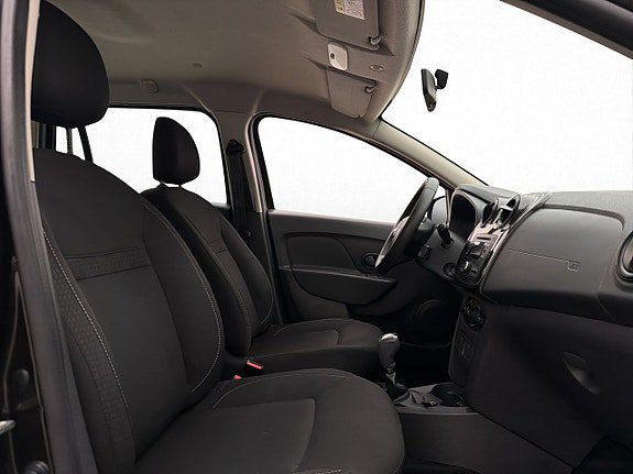 Vehicle Image 13