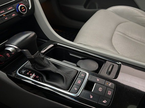Vehicle Image 27