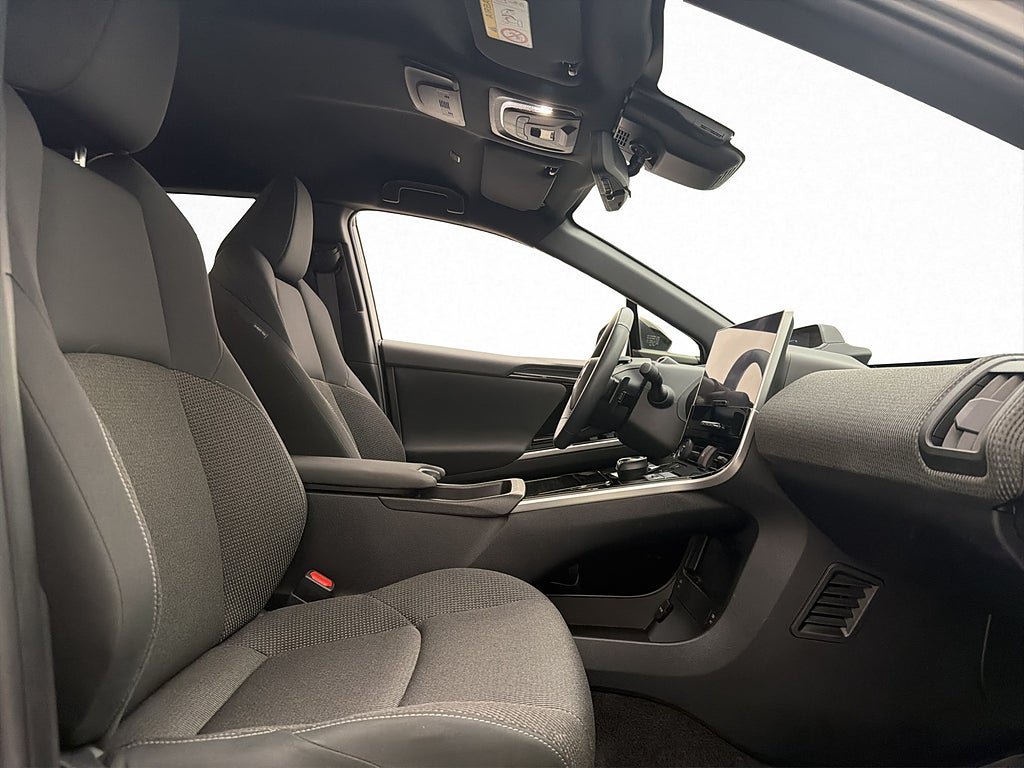 Vehicle Image 23