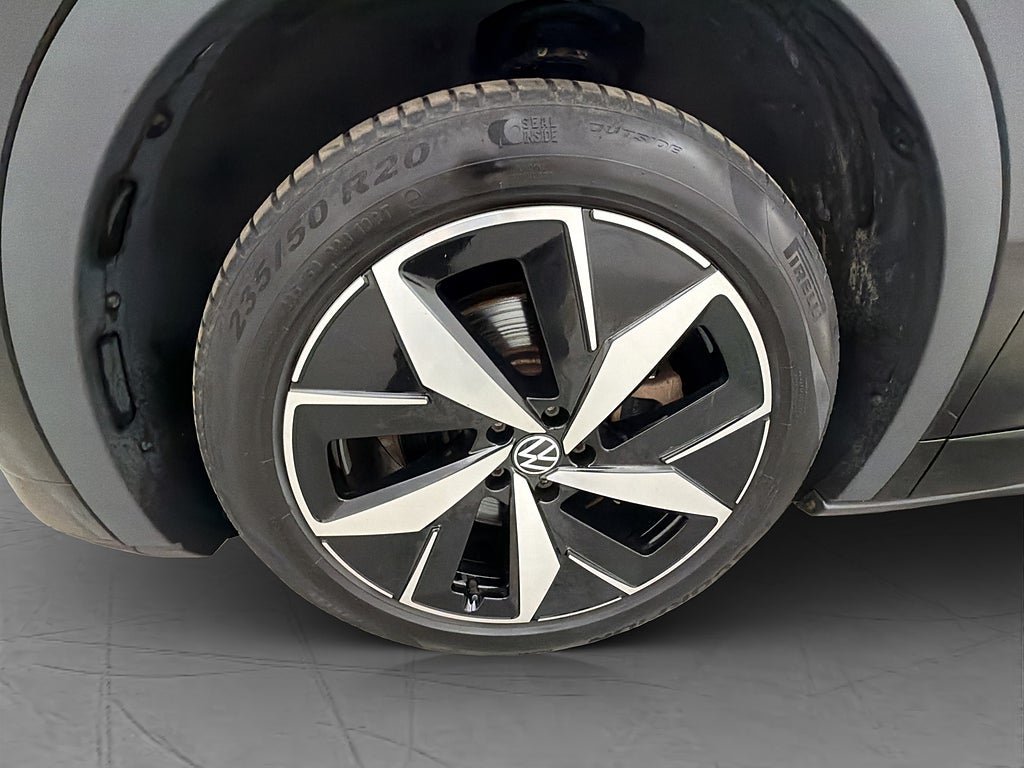 Vehicle Image 31