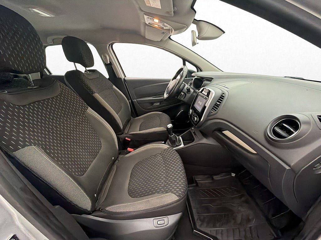 Vehicle Image 24