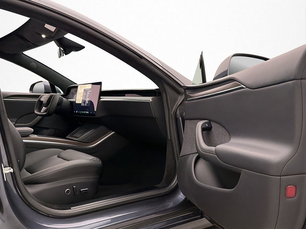 Vehicle Image 31