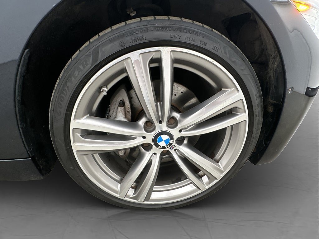 Vehicle Image 36