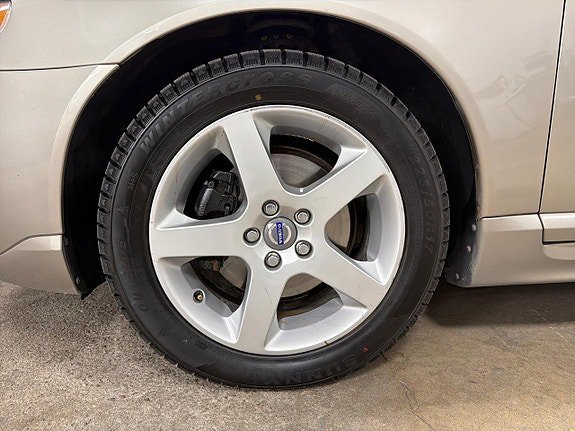 Vehicle Image 29
