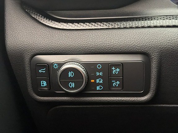 Vehicle Image 29