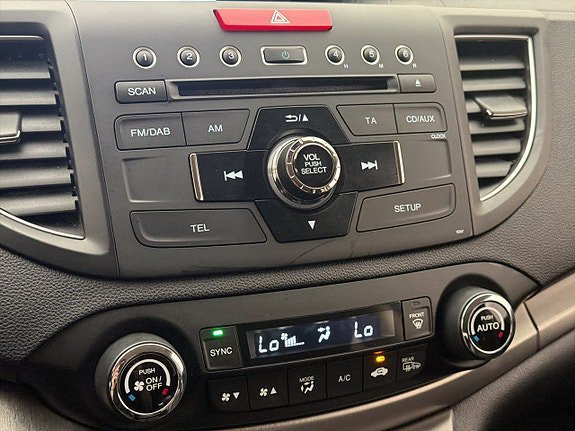 Vehicle Image 25