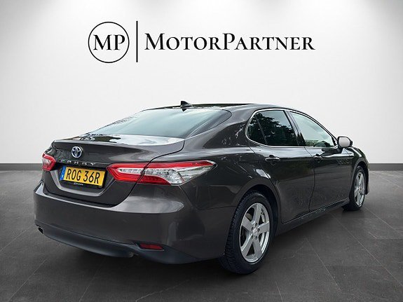 Vehicle Image 7