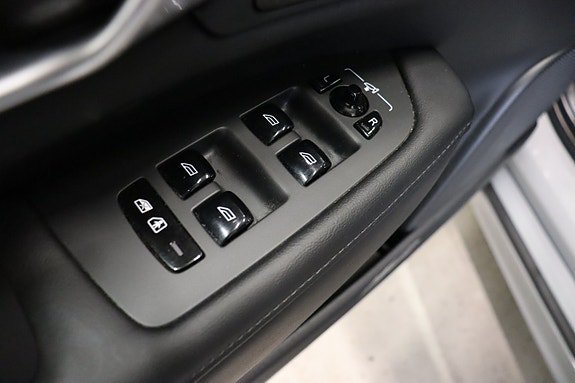 Vehicle Image 29