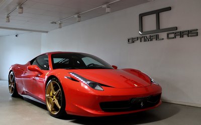 Nya och begagnade Ferrari 458 2012 till salu - Bilweb.se