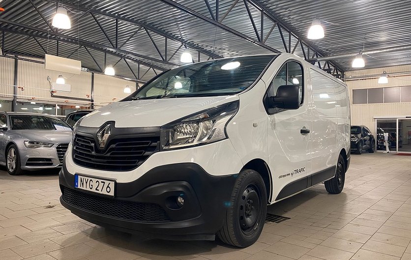 Renault Trafic Skåp 1.6 dCi Värmare Krok V-inredning 2018