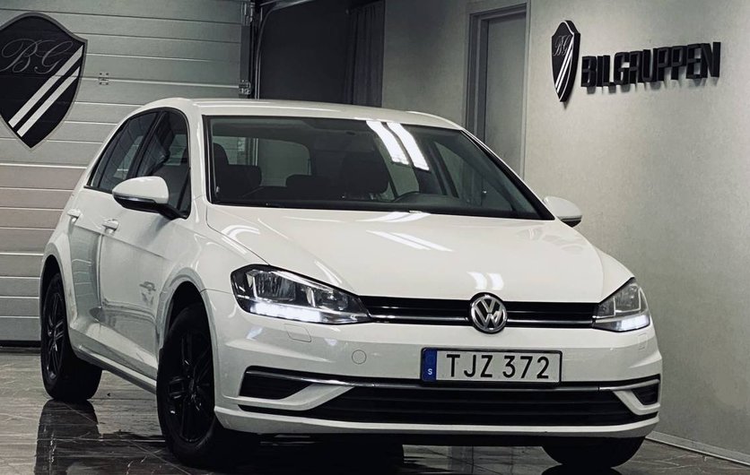 Volkswagen Golf 1.0 TSI BlueMotion |Nybesikt|Låg skatt| 2017