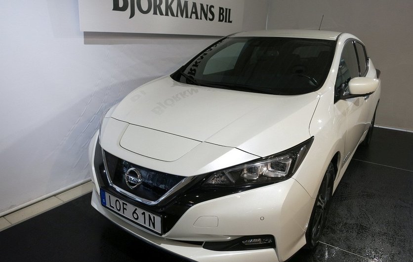 Nissan Leaf TEKNA E 62KWH Dubbdäck Nybesiktigad 2020