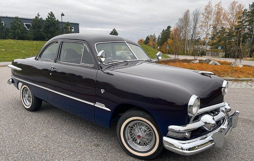 Ford Custom Deluxe Club Coupé 3.9 V8 omatic 1951