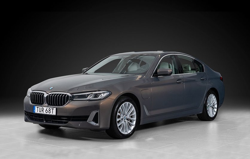 BMW 535 530e xDrive Sedan Luxury Line 2021