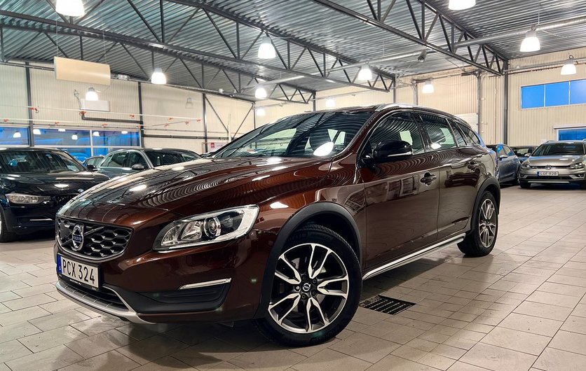Volvo V60 Cross Country D4 AWD Business Advanced Summum 2017
