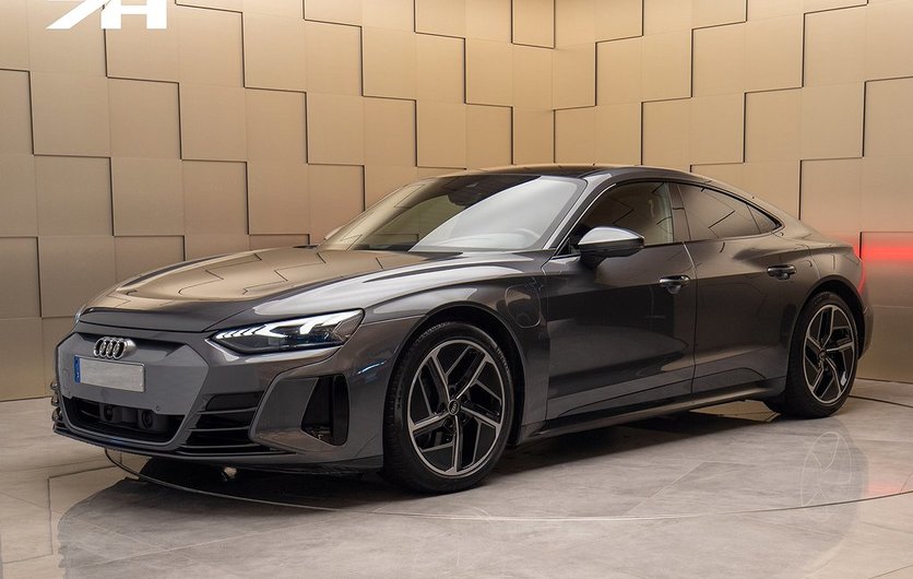 Audi e-tron GT quattro B&O Panorama OBS SKICK 2022