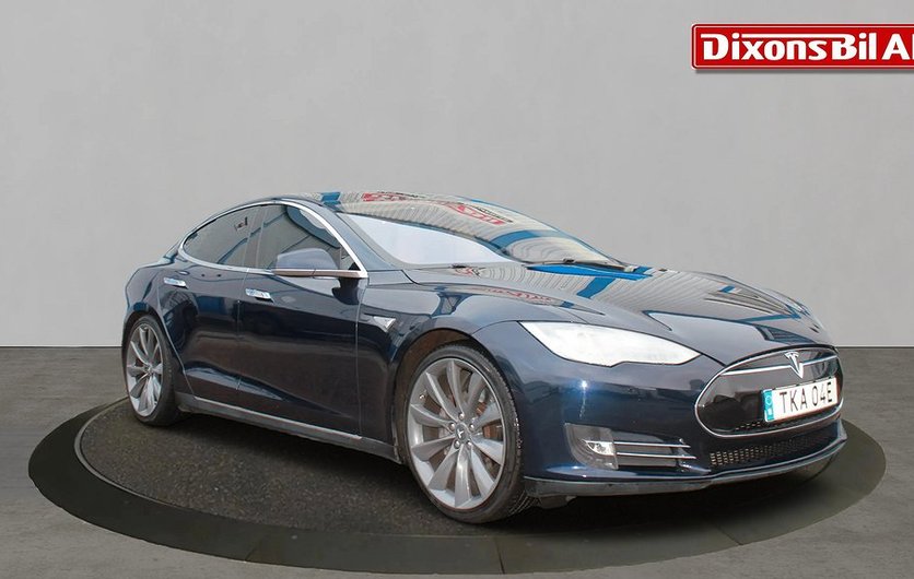 Tesla Model S P85 Performance Fri Supercharge CCS Laddare 2013
