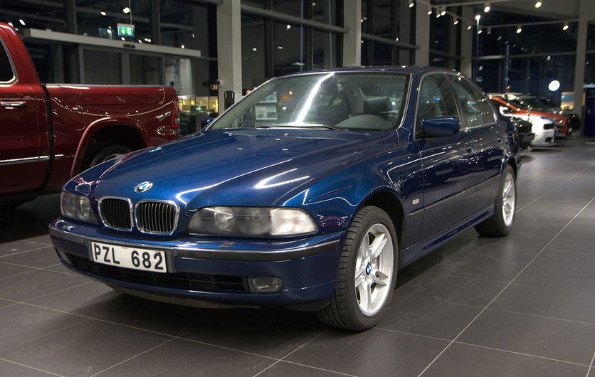 BMW 520 i E39 Sedan Automat M-sport ratt M-sport Fälg 2000