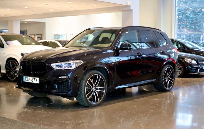 BMW X5 M50i Innovation Panorama H K ljud Laserlight 2020