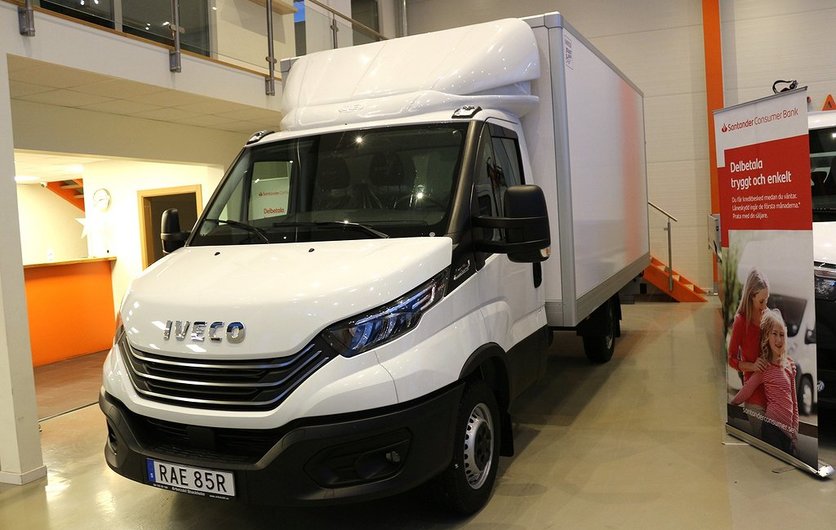 Iveco Daily 35S16 2.3 JTD Hi-MaticExtra Bred220cm Lager bil 2024