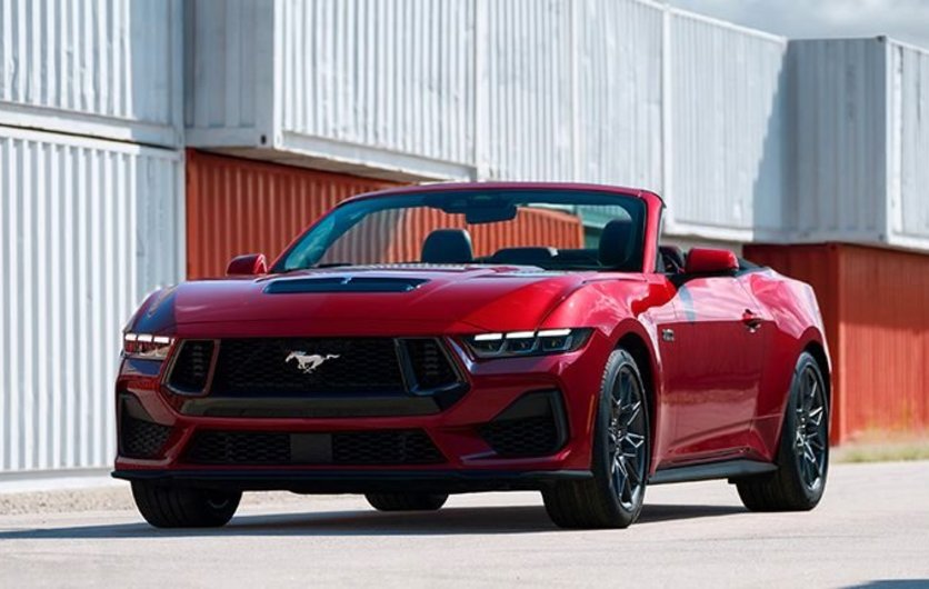 Ford Mustang 5.0L V8 GT Convertible 2024