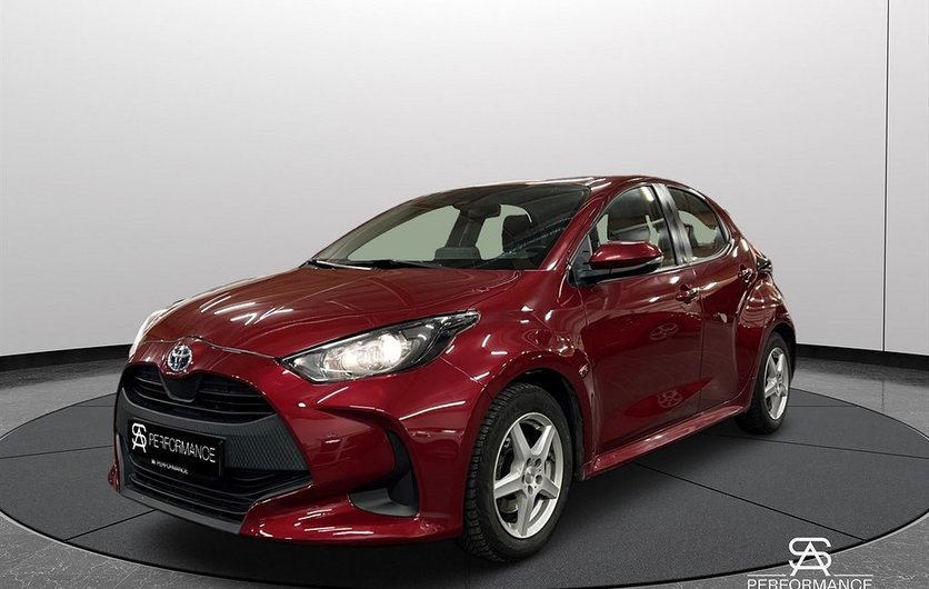 Toyota Yaris Hybrid CVT 2021