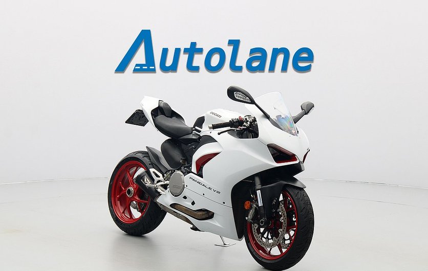 Ducati Panigale V2 FRI HEMKÖRNING 2021