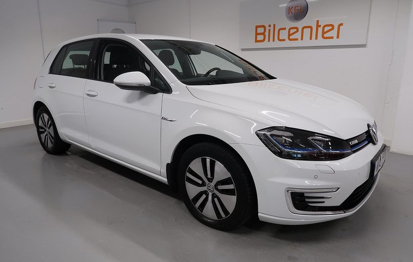 Volkswagen e-Golf 35.8 kWh V-Däck ingår Aut-Navi-Carplay-Parksensor 2020