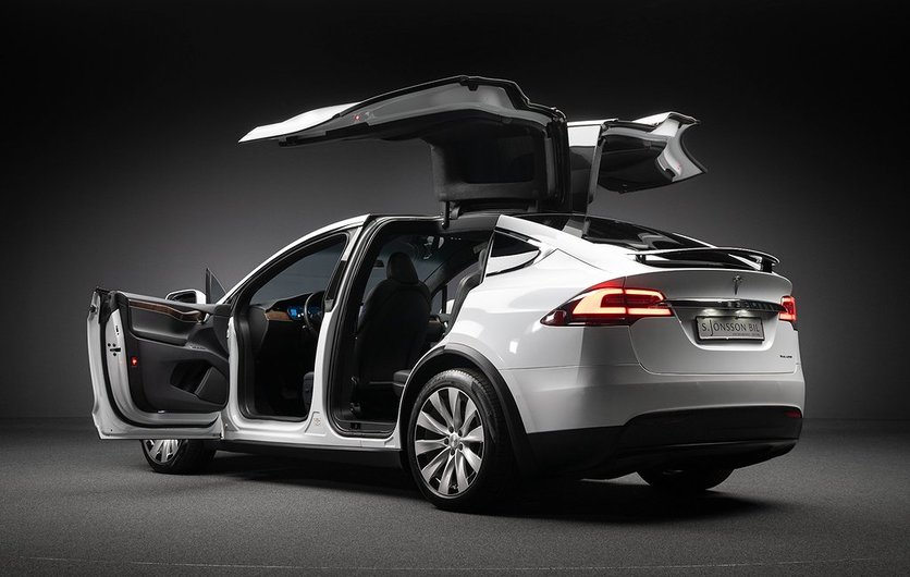 Tesla Model X Long Range AWD 7-sits Se Filmen 2020