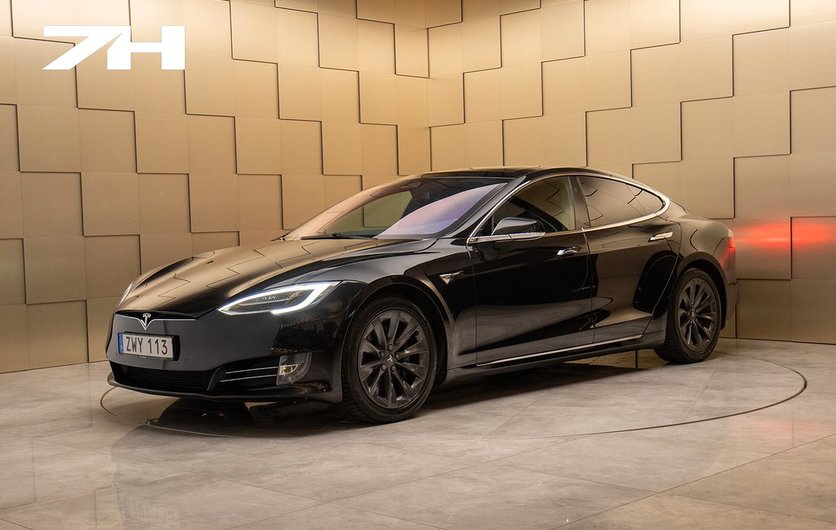 Tesla Model S 75D CCS Luftfjädring Glastak Skinn 2018
