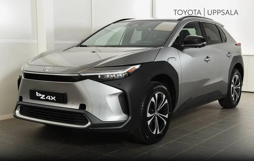 Toyota bZ4X Executive TAXI Skinn 10 År & 100 2024
