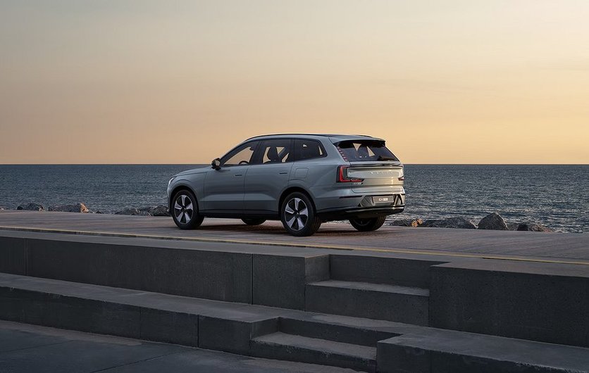 Volvo EX90 TWIN 6 eller 7-SITS PRIVATLEASING 13. MÅN 2025