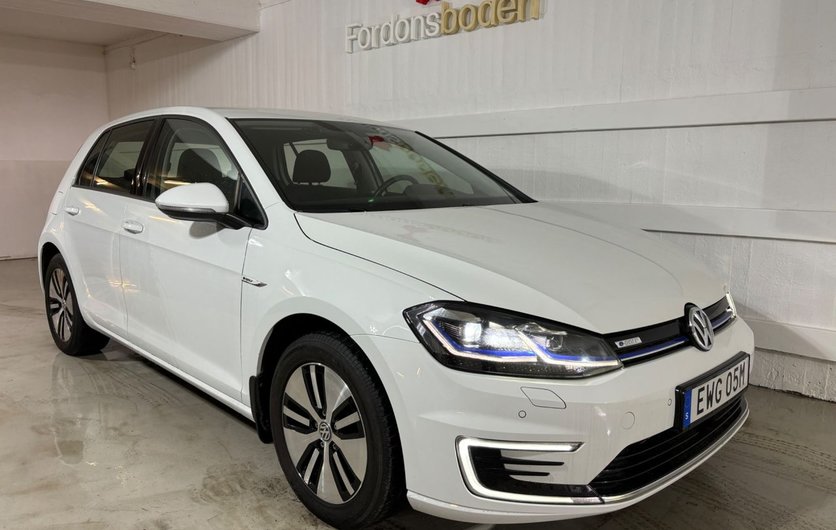 Volkswagen e-Golf 35.8 kWh Comfort Nav | PDC | Apple carplay 2019