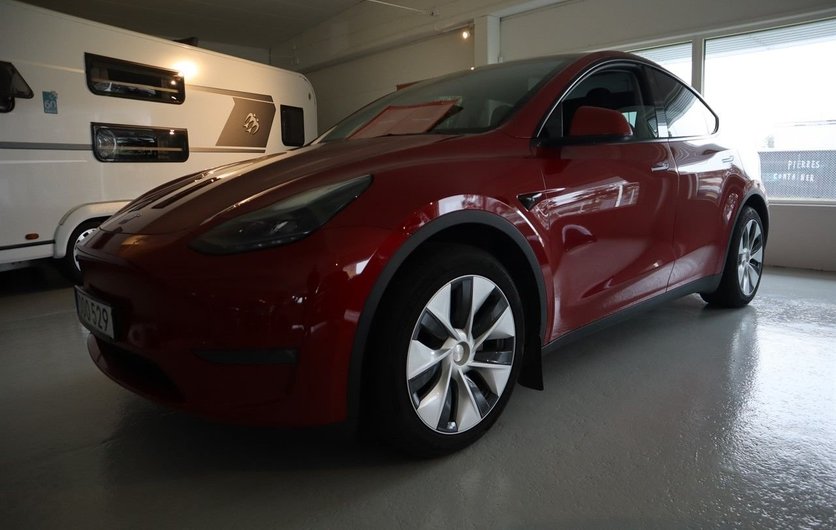 Tesla Model Y  Long Range AWD AUTOP DRAG EN ÄGARE 2023