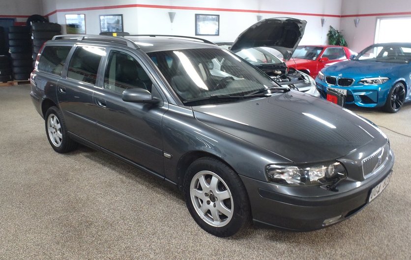 Volvo V70 2.5T AWD Business Aut 2004