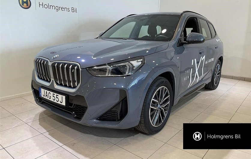 BMW iX1 xDrive30 M-Sport Parking Assist Iconicsounds 2023