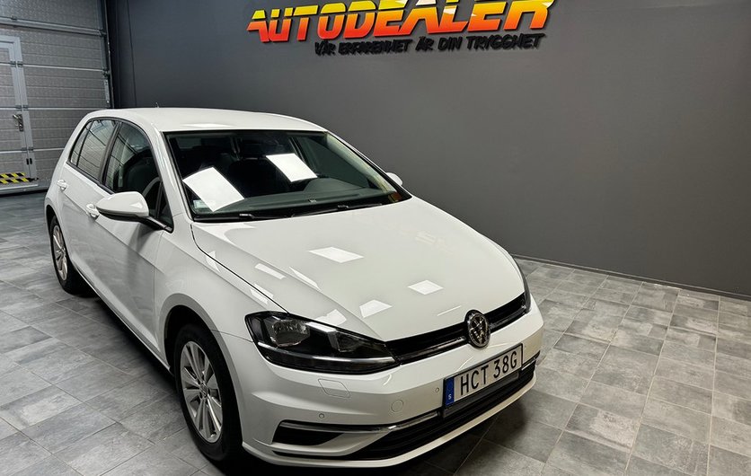 Volkswagen Golf 5-dörrar 1.0 TSI Automat bil Euro 6 2019