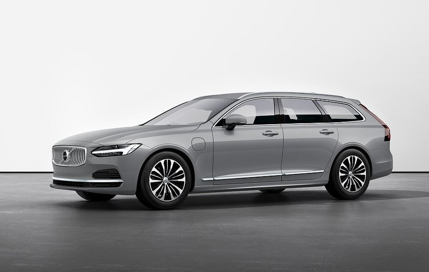 Volvo V90 Recharge T6 Core Edition 2025