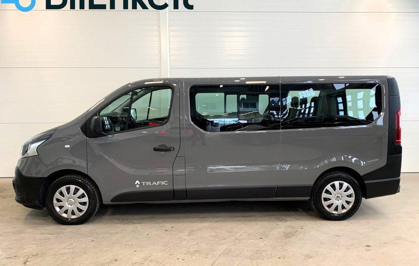 Renault Trafic Passenger 120 dCi Lång 9-sits Drag 2019 2019