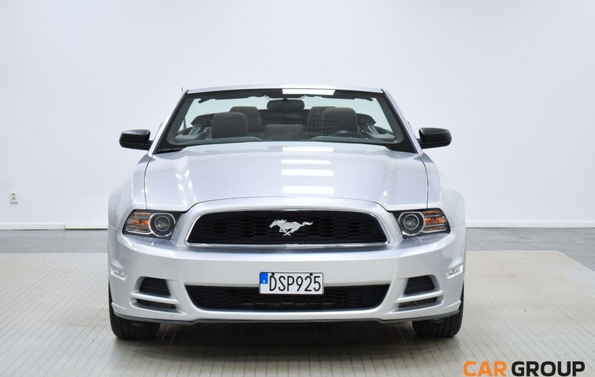 Ford Mustang V6 Convertible SelectShift Clean title En ägare 2014