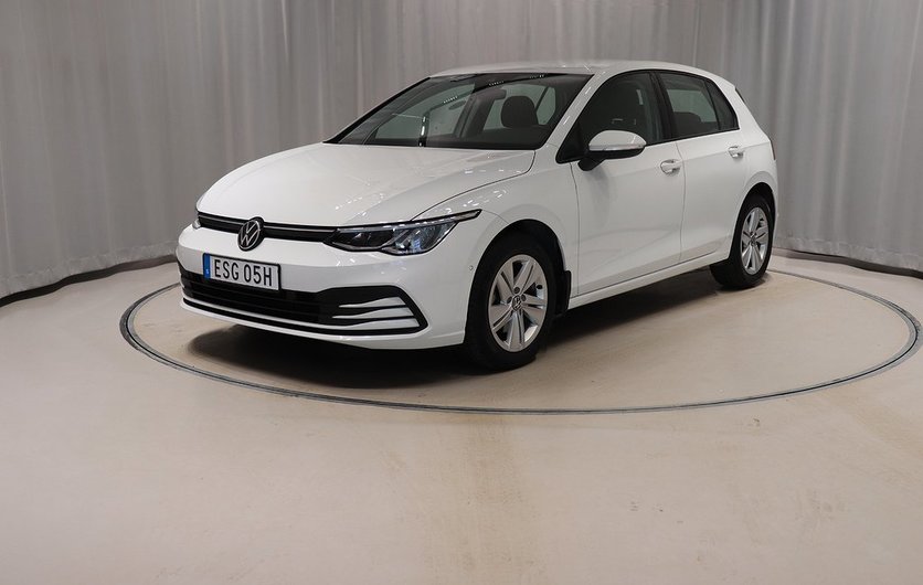 Volkswagen Golf 1.0 eTSI Aut Värmare Carplay LED 2022