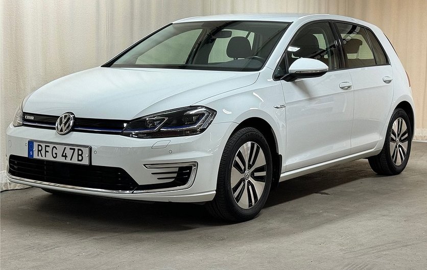 Volkswagen Golf e- 35.8 kWh Navigation Farthållare 2020