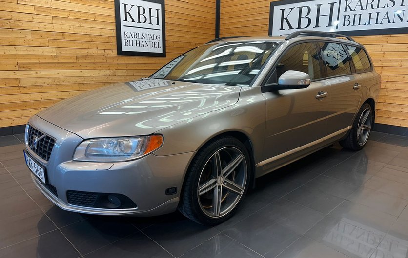 Volvo V70 2.5T Flexifuel Geartronic Momentum Euro 4 NYBES 2009