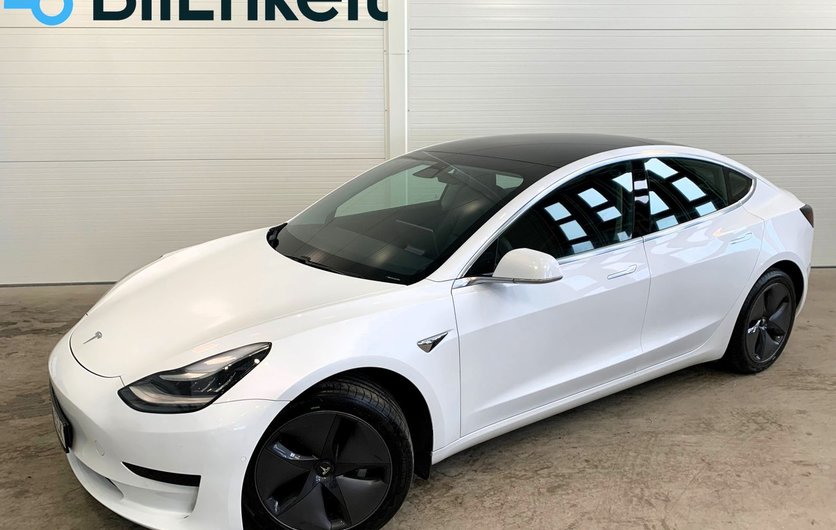 Tesla Model 3 SR Premium Autopilot Pano Drag 2020 2020