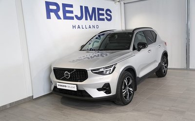 Volvo XC40 B4 FWD Bensin Plus Dark Drag Motorstol Förarstöd 2024