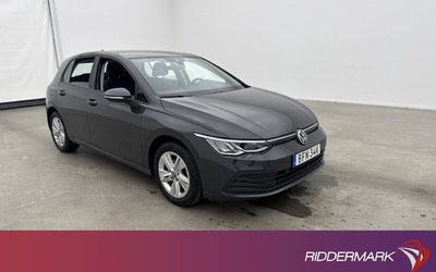 Volkswagen Golf 1.5 eTSI Navigator Rattvärme CarPlay 2021