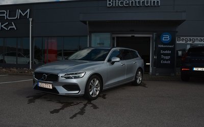 Volvo V60 B4 DCT Momentum, Backkamera, Nav, Värmare 2022