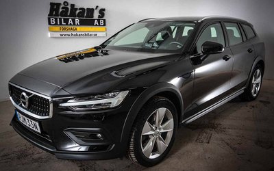 Volvo V60 Cross Country B4 AWD Automat Momentum Euro 6 2022