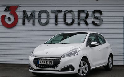 Peugeot 208 5-dörrar 1.2 VTi EAT KAMREMBYTT NAVI BLUETOOTH 2019